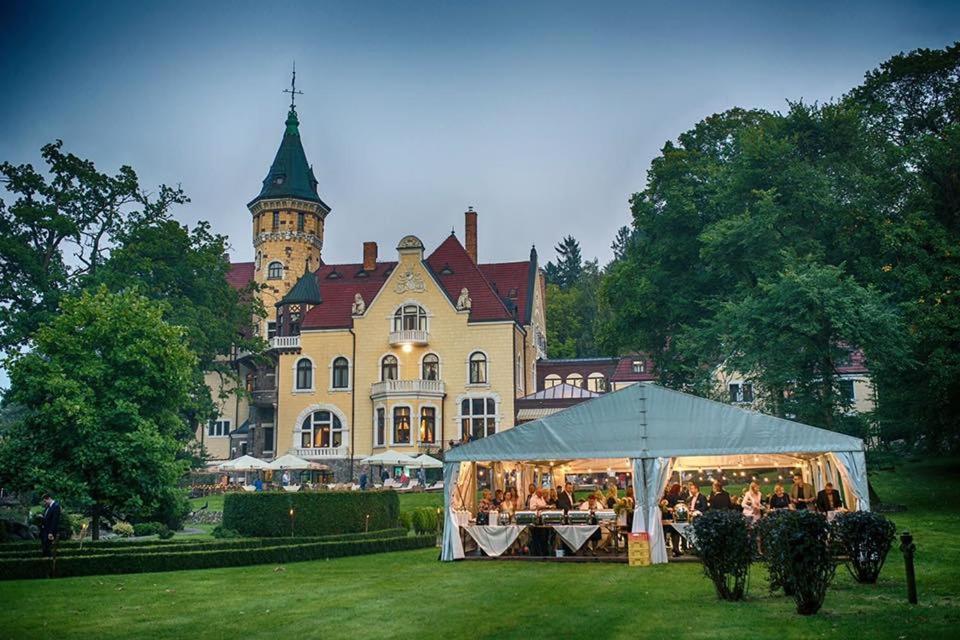 Hotel Bursztynowy Palac Koszalin Exterior photo